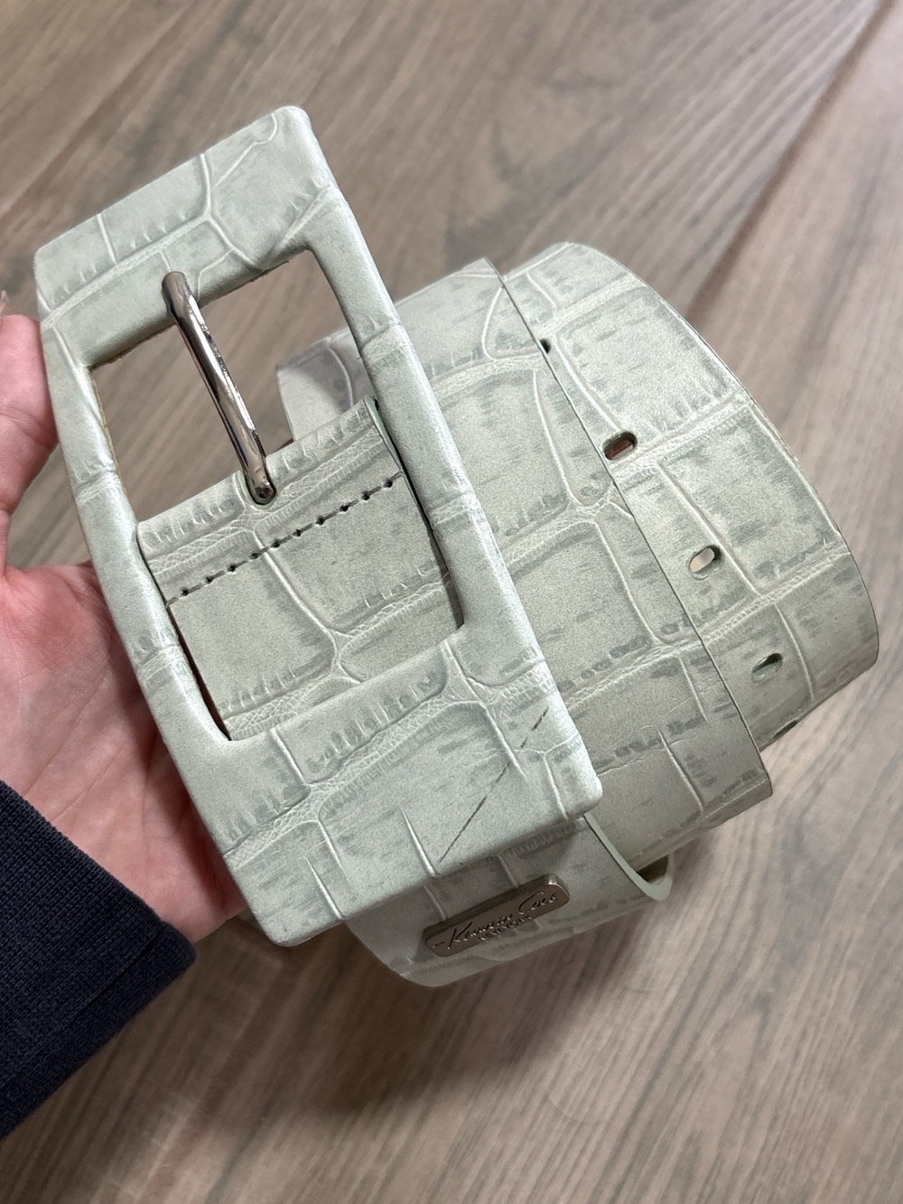 Kenneth Cole Genuine Leather Croc-Embossed Wide Leather Belt in Pale Sage Large